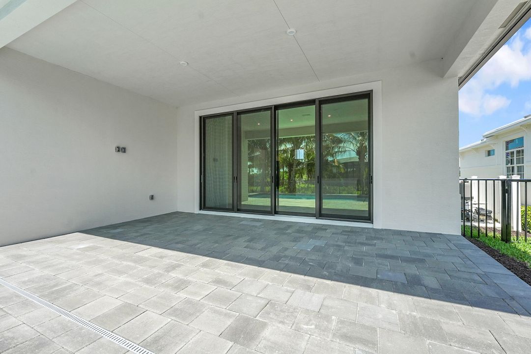 В аренду: $5,200 (4 спален, 4 ванн, 2600 Квадратных фут)