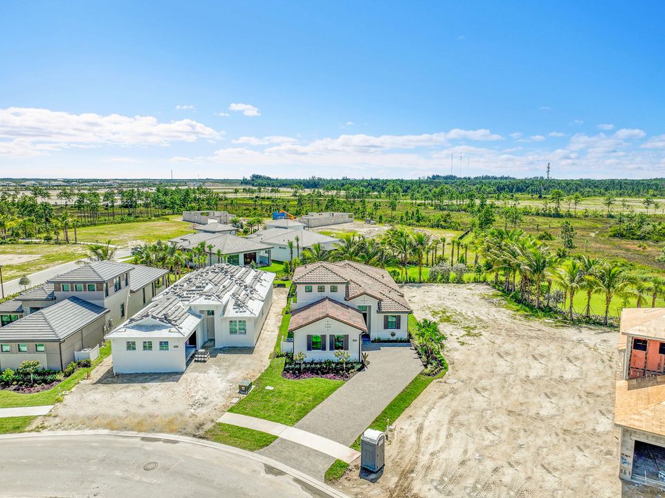 В аренду: $5,200 (4 спален, 4 ванн, 2600 Квадратных фут)