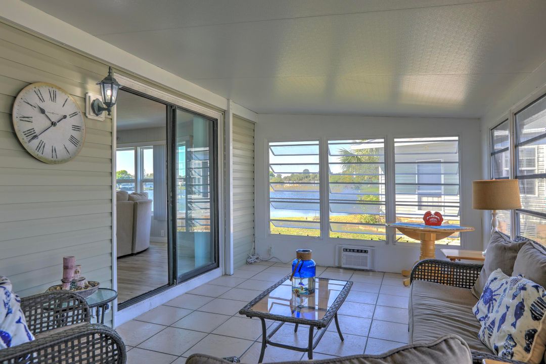 For Sale: $199,500 (2 beds, 2 baths, 1152 Square Feet)