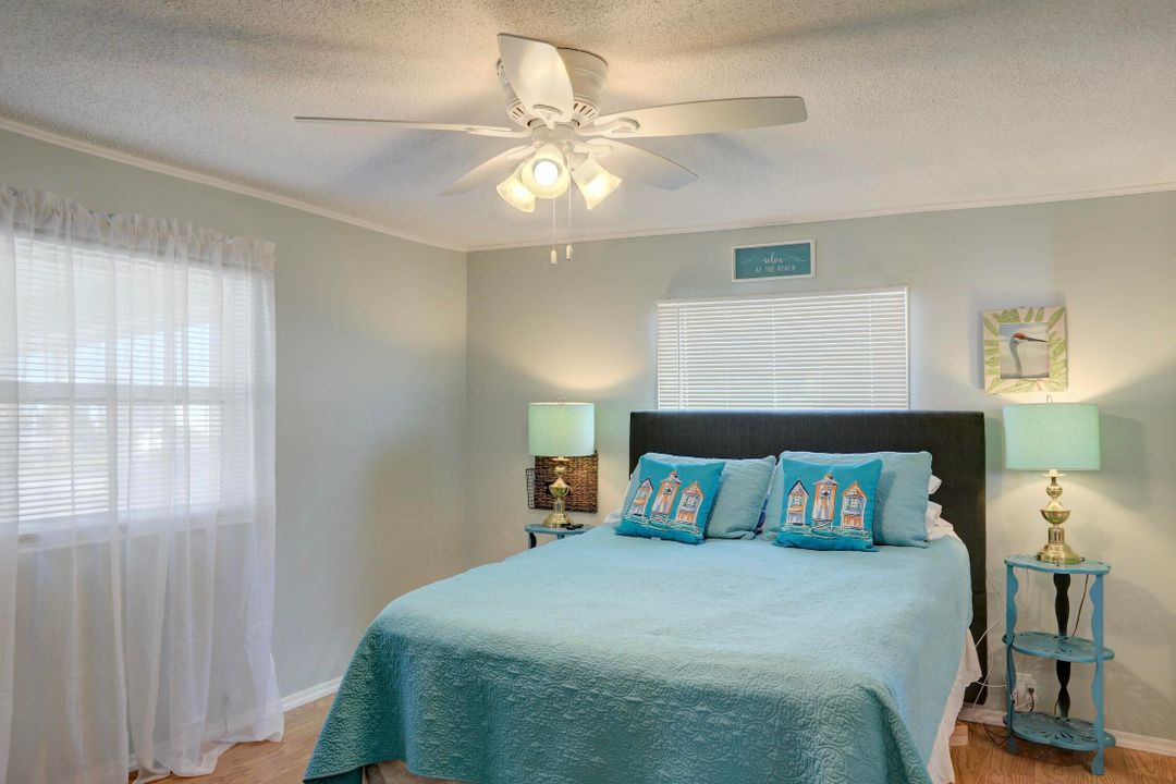 For Sale: $199,500 (2 beds, 2 baths, 1152 Square Feet)