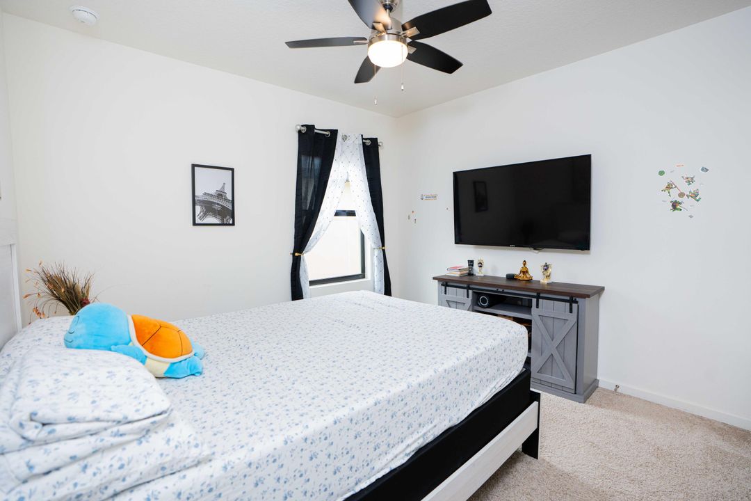 For Sale: $385,000 (4 beds, 2 baths, 1916 Square Feet)