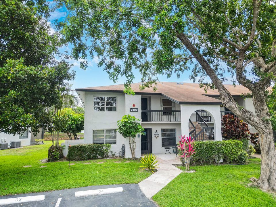 Recently Rented: $2,500 (2 beds, 2 baths, 1198 Square Feet)