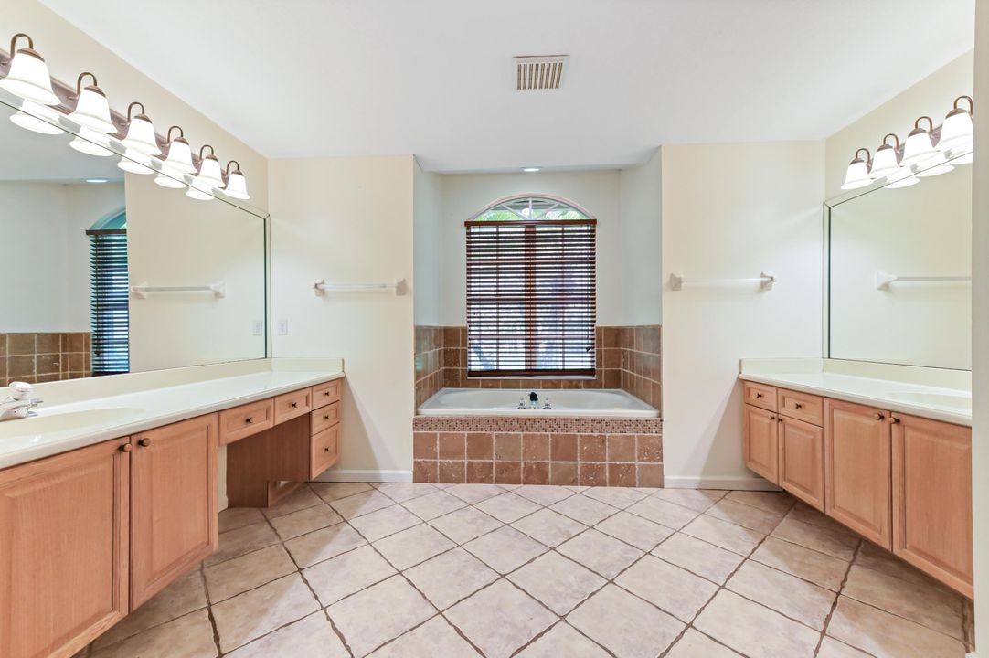 Active With Contract: $1,250,000 (4 beds, 3 baths, 2857 Square Feet)