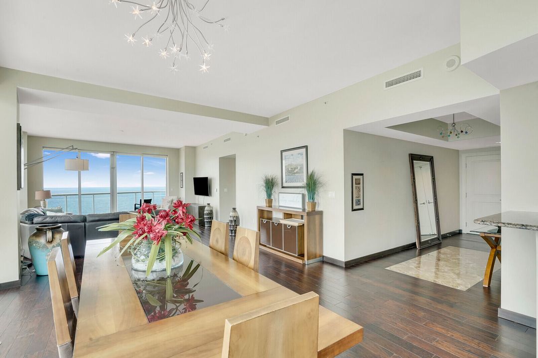 For Rent: $10,500 (3 beds, 3 baths, 2726 Square Feet)