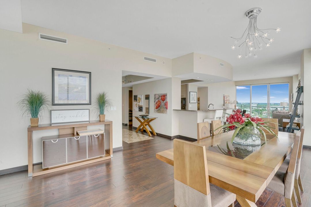 For Rent: $10,500 (3 beds, 3 baths, 2726 Square Feet)