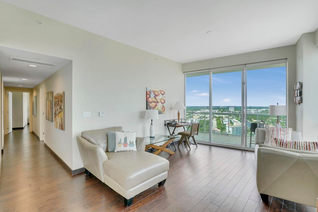 For Rent: $10,500 (3 beds, 3 baths, 2726 Square Feet)