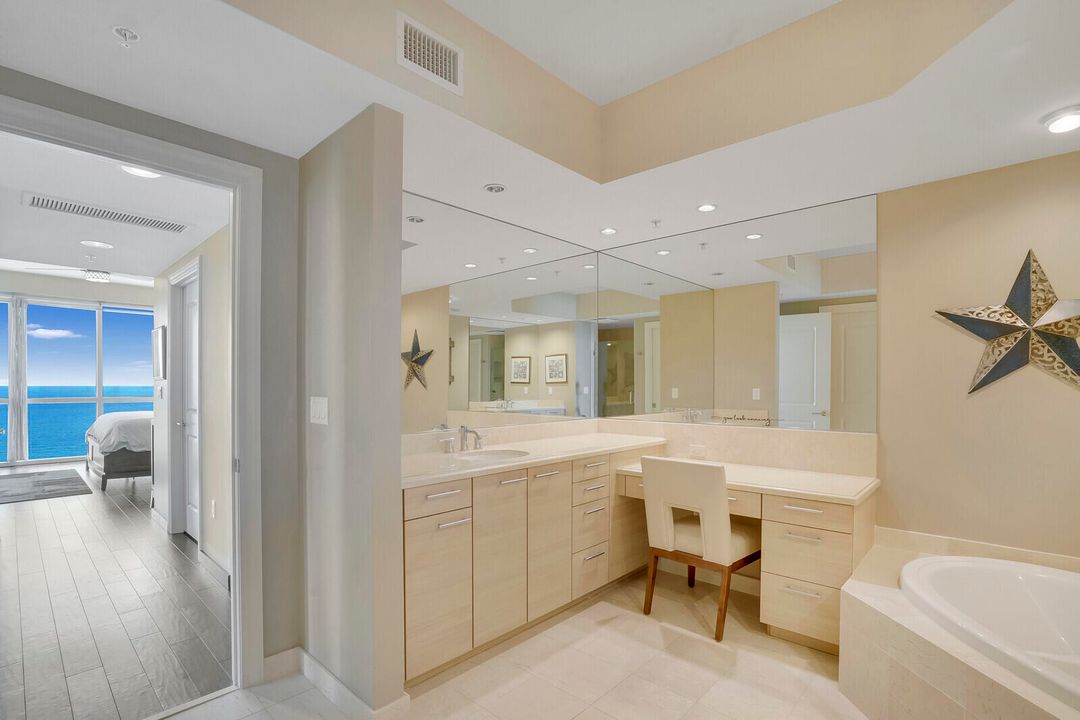 For Rent: $10,500 (3 beds, 3 baths, 2726 Square Feet)