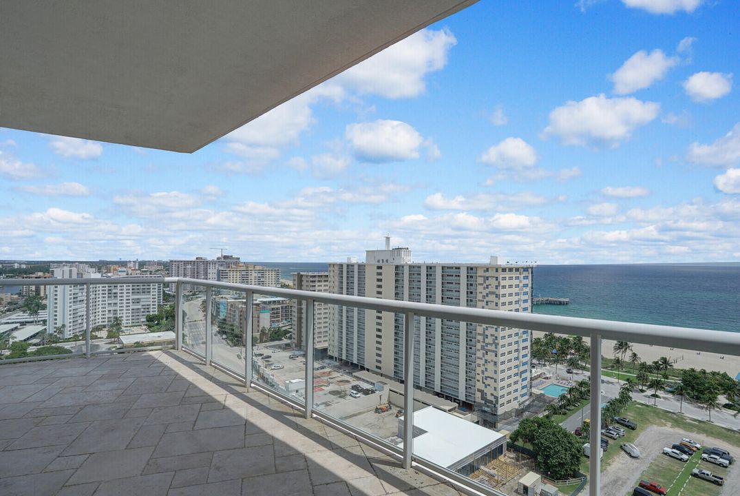 For Rent: $10,500 (3 beds, 3 baths, 2726 Square Feet)