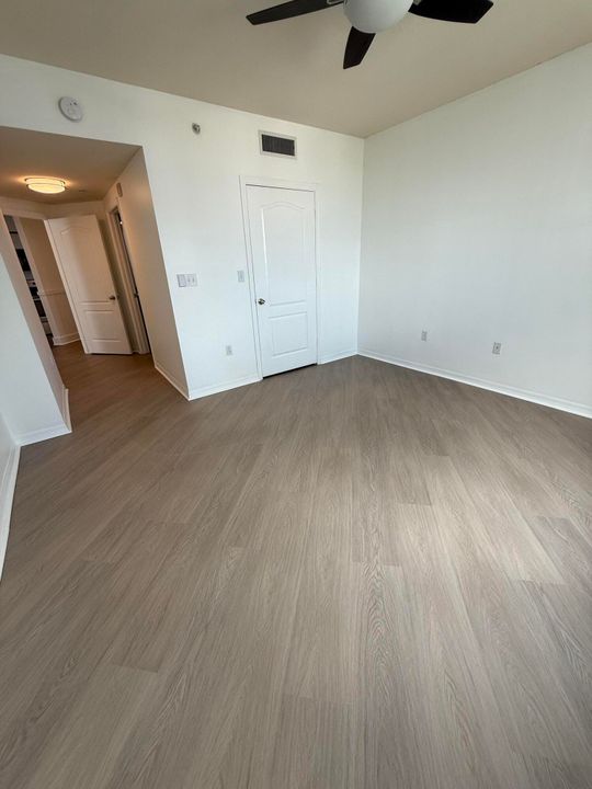 Active With Contract: $549,000 (3 beds, 2 baths, 1529 Square Feet)