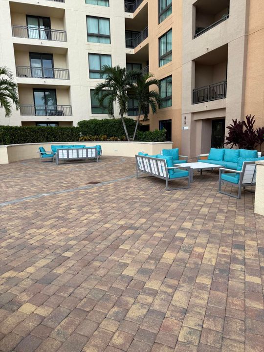 Active With Contract: $549,000 (3 beds, 2 baths, 1529 Square Feet)