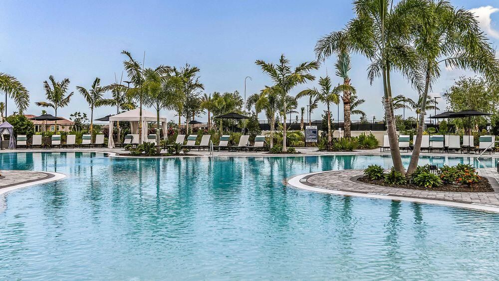 Active With Contract: $825,000 (3 beds, 3 baths, 3094 Square Feet)