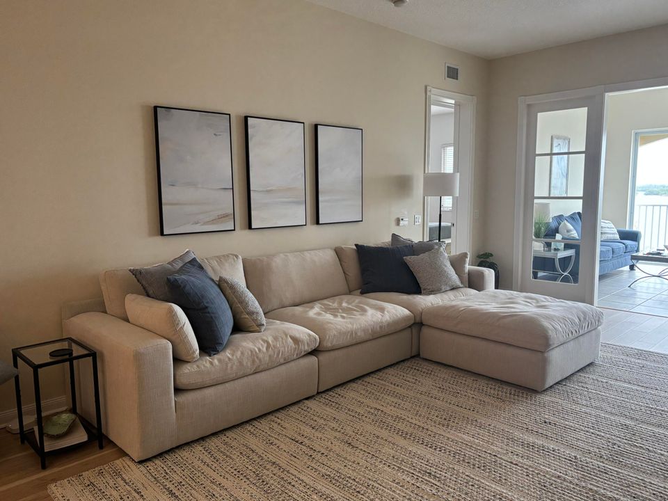 出租: $5,000 (2 贝兹, 2 浴室, 1989 平方英尺)