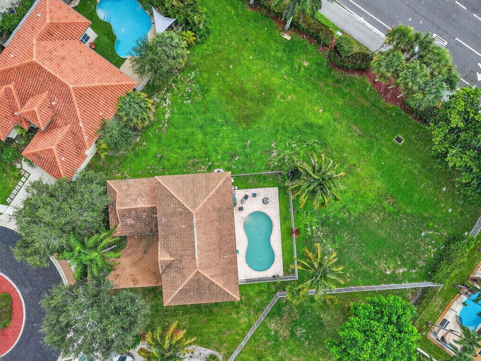 Activo con contrato: $619,900 (4 camas, 3 baños, 2667 Pies cuadrados)