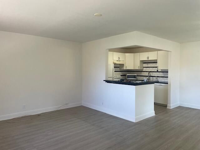 待售: $64,000 (1 贝兹, 1 浴室, 720 平方英尺)