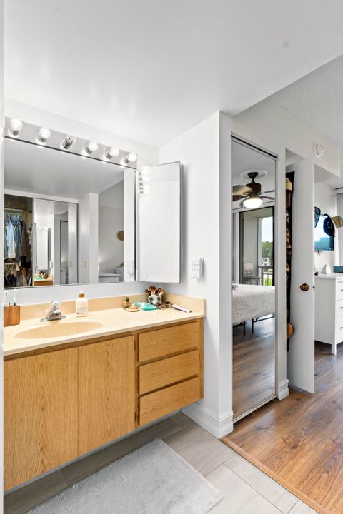 Activo con contrato: $274,000 (2 camas, 2 baños, 1385 Pies cuadrados)