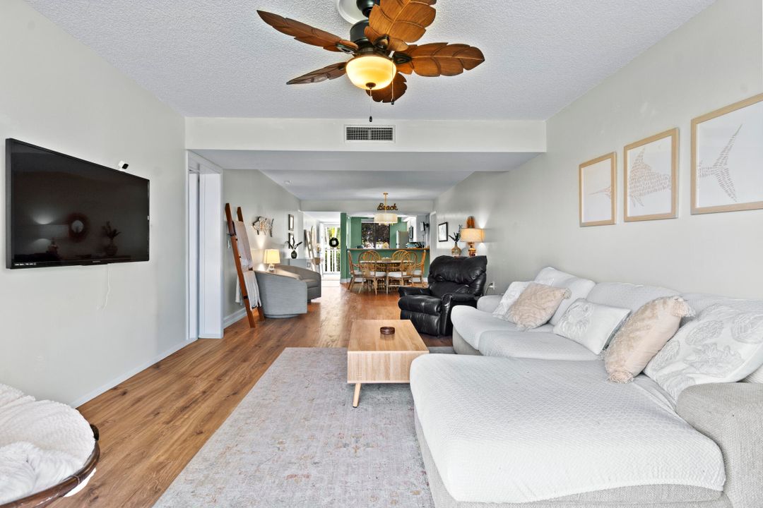 Activo con contrato: $274,000 (2 camas, 2 baños, 1385 Pies cuadrados)