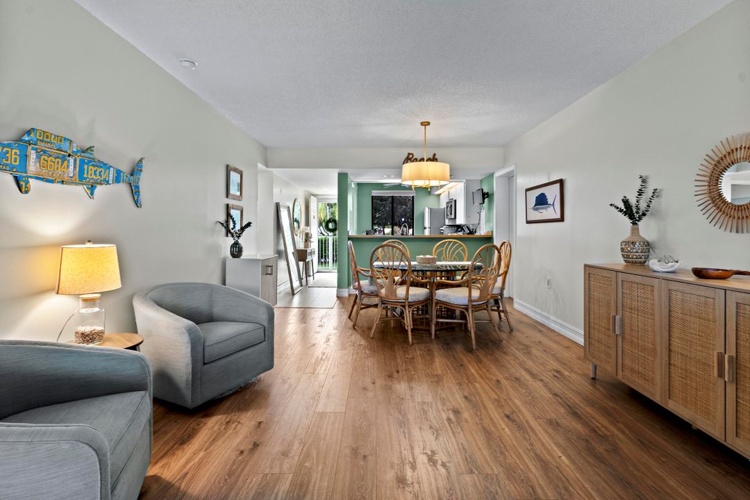 Activo con contrato: $274,000 (2 camas, 2 baños, 1385 Pies cuadrados)