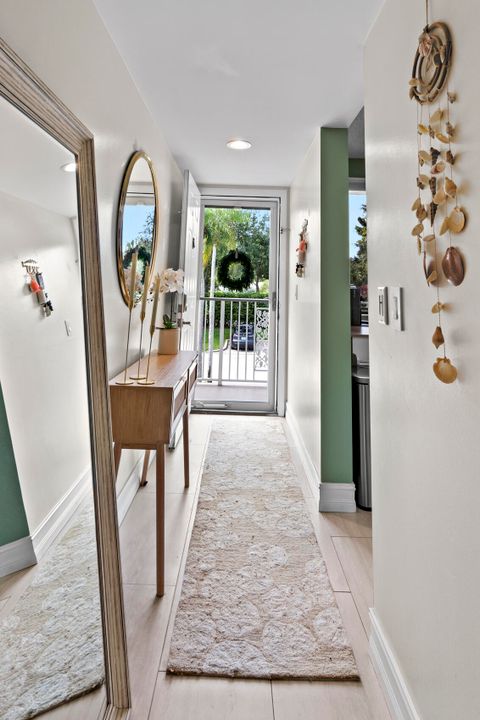 Activo con contrato: $274,000 (2 camas, 2 baños, 1385 Pies cuadrados)