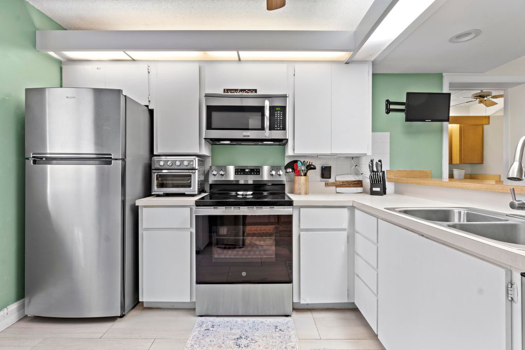 Activo con contrato: $274,000 (2 camas, 2 baños, 1385 Pies cuadrados)