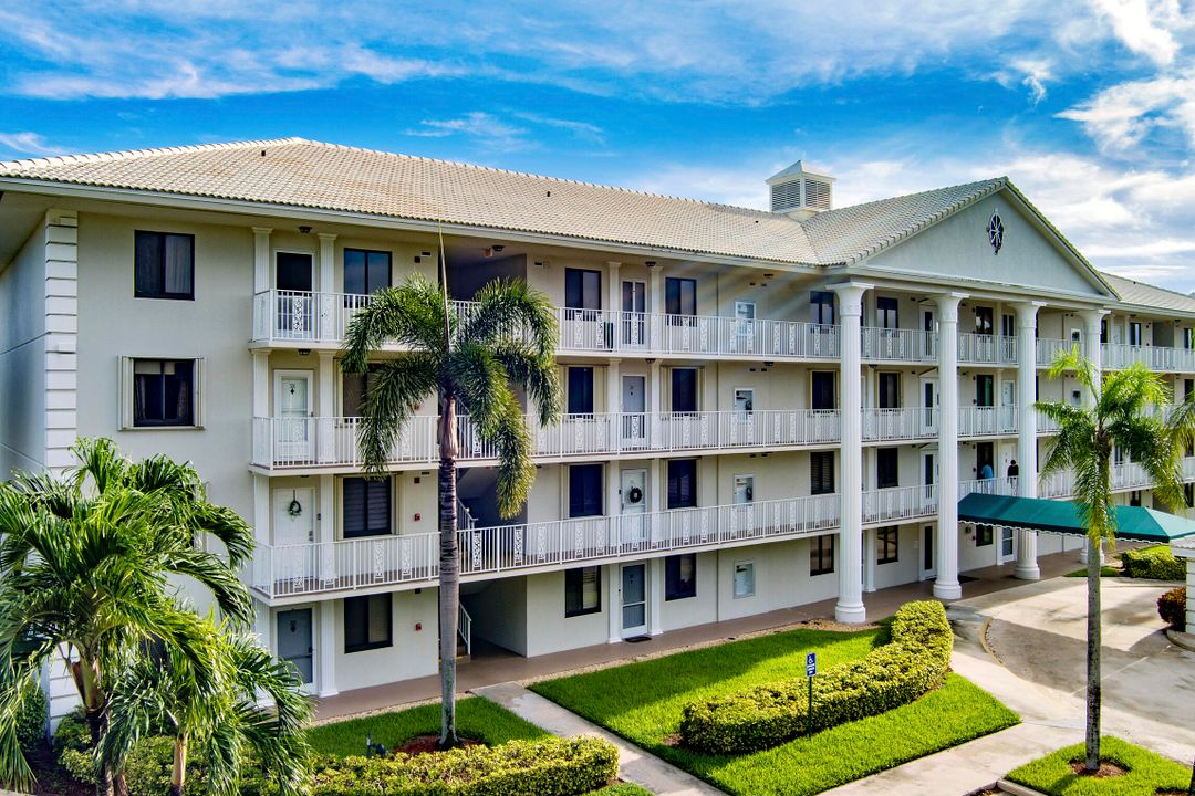 Activo con contrato: $274,000 (2 camas, 2 baños, 1385 Pies cuadrados)