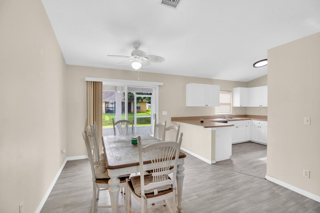 待售: $299,000 (3 贝兹, 2 浴室, 1324 平方英尺)