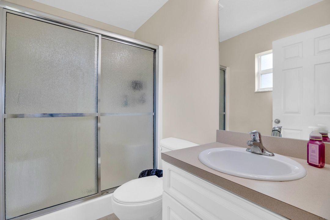 待售: $299,000 (3 贝兹, 2 浴室, 1324 平方英尺)