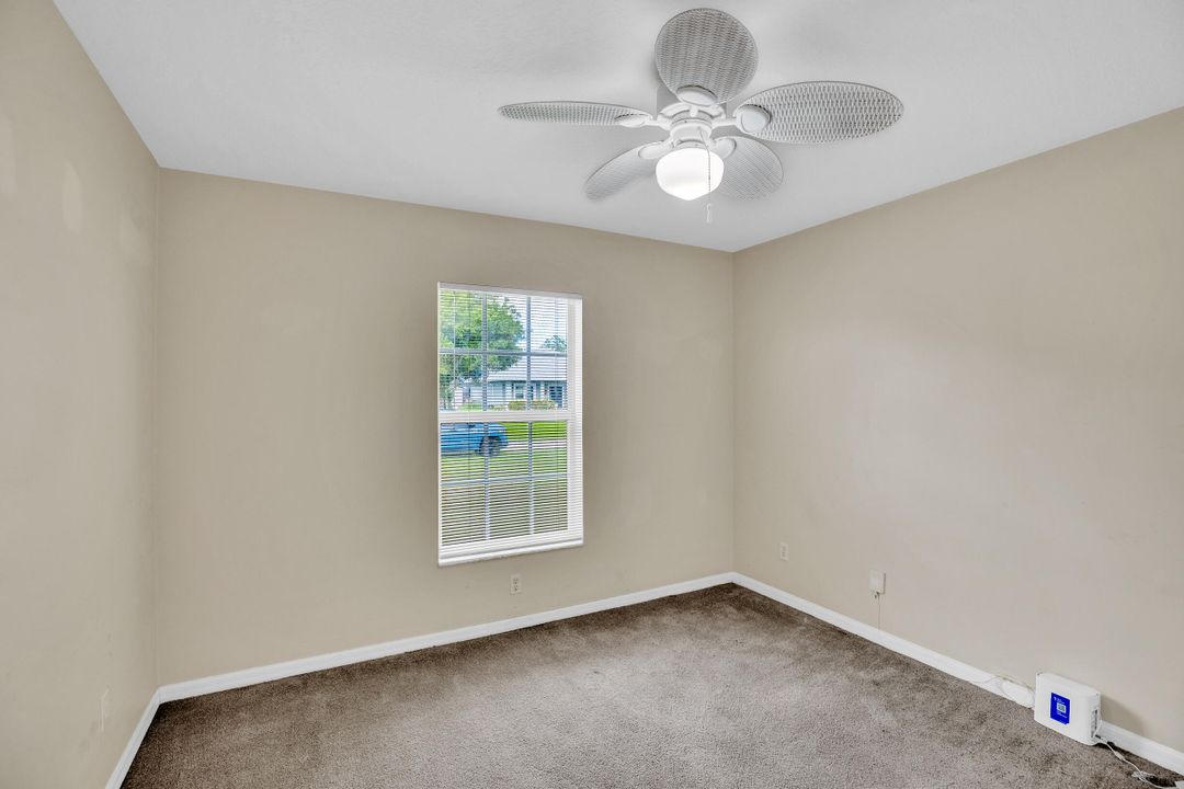 待售: $299,000 (3 贝兹, 2 浴室, 1324 平方英尺)