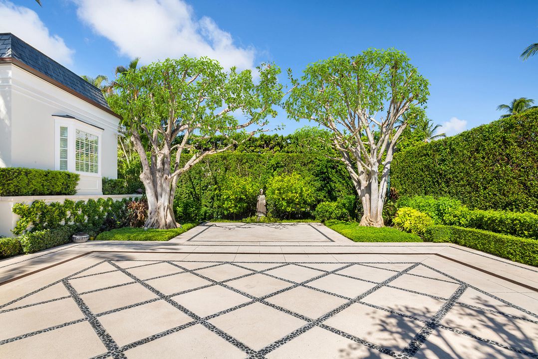 待售: $32,000,000 (4 贝兹, 4 浴室, 8733 平方英尺)