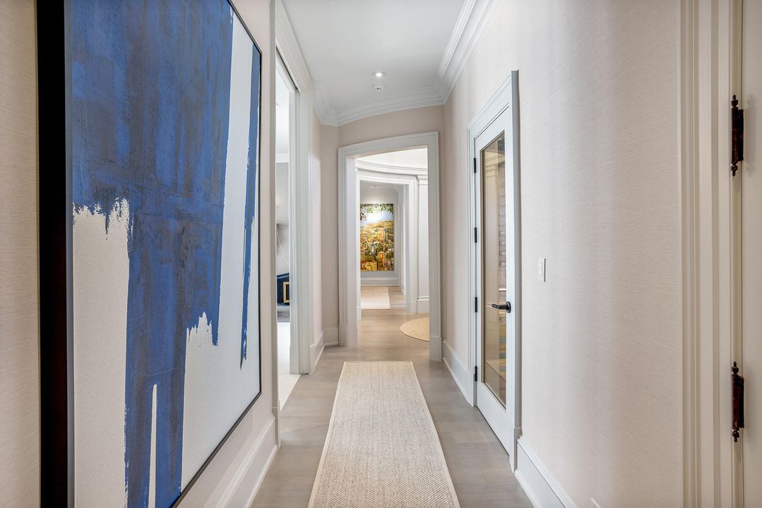 待售: $32,000,000 (4 贝兹, 4 浴室, 8733 平方英尺)