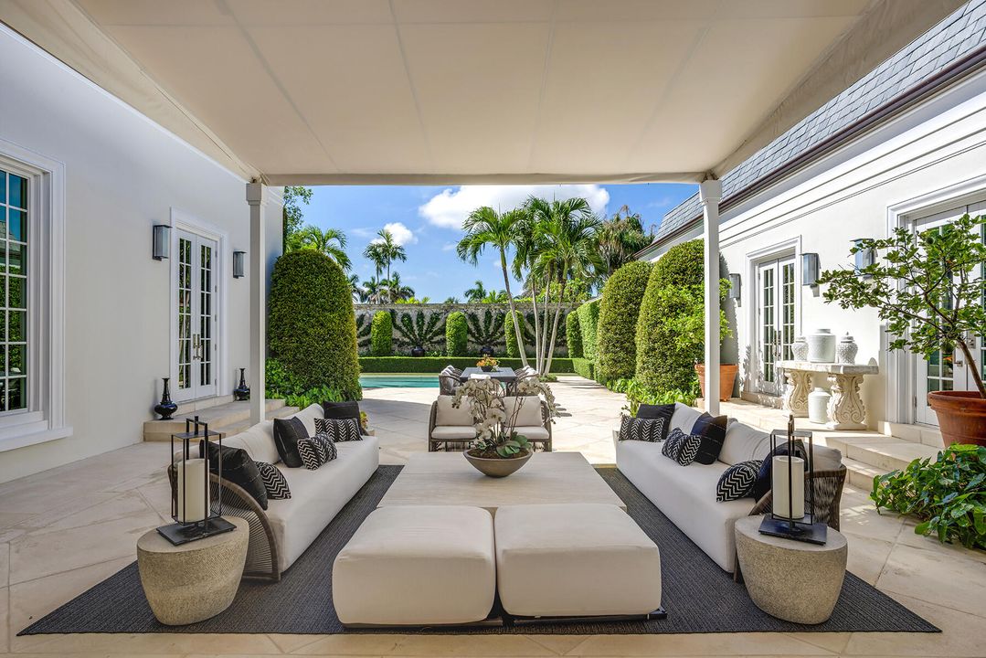 待售: $32,000,000 (4 贝兹, 4 浴室, 8733 平方英尺)