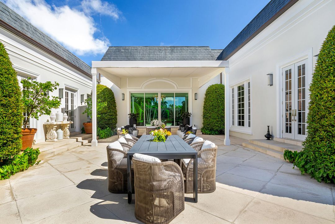 待售: $32,000,000 (4 贝兹, 4 浴室, 8733 平方英尺)