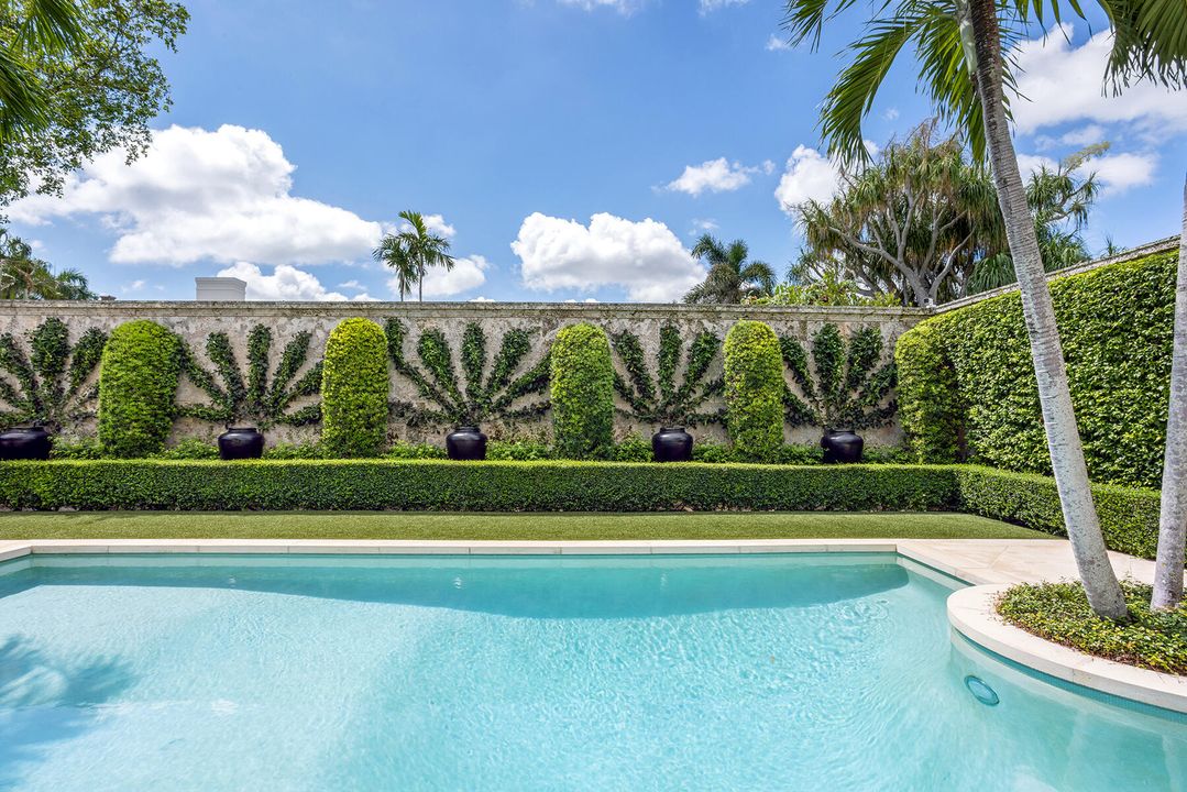 待售: $32,000,000 (4 贝兹, 4 浴室, 8733 平方英尺)