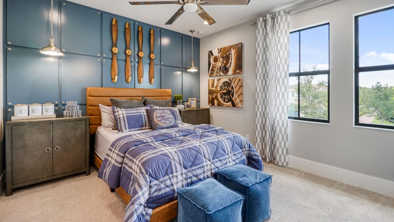 合同活跃: $2,835,915 (4 贝兹, 4 浴室, 4277 平方英尺)