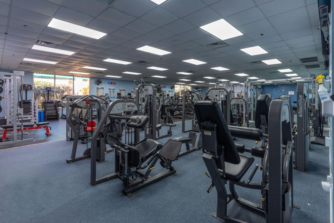 Activo con contrato: $619,900 (4 camas, 3 baños, 2667 Pies cuadrados)