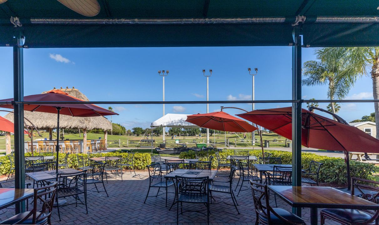 Activo con contrato: $619,900 (4 camas, 3 baños, 2667 Pies cuadrados)