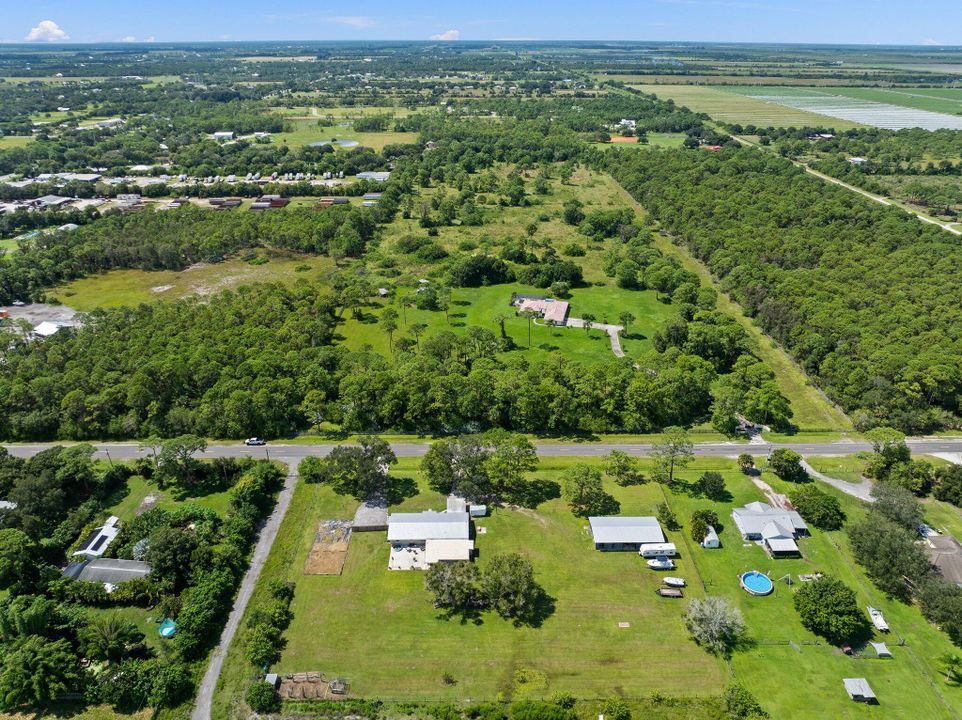 For Sale: $595,000 (5 beds, 3 baths, 3194 Square Feet)