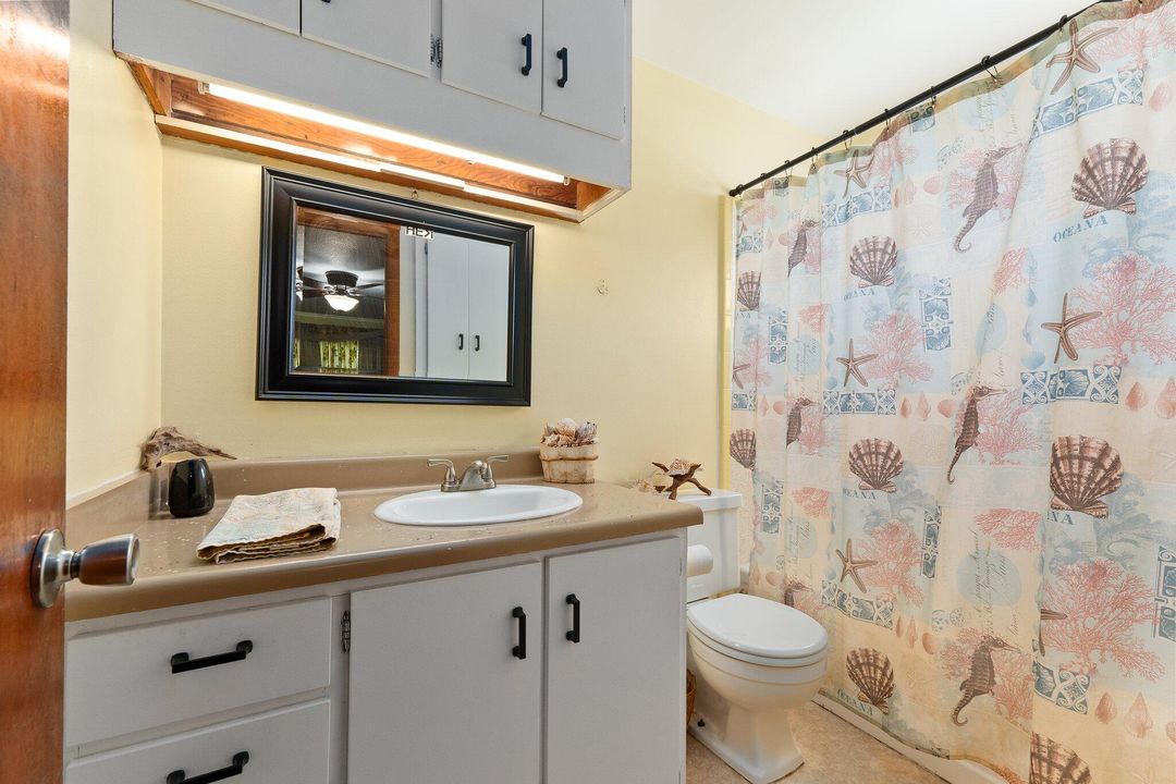 For Sale: $595,000 (5 beds, 3 baths, 3194 Square Feet)