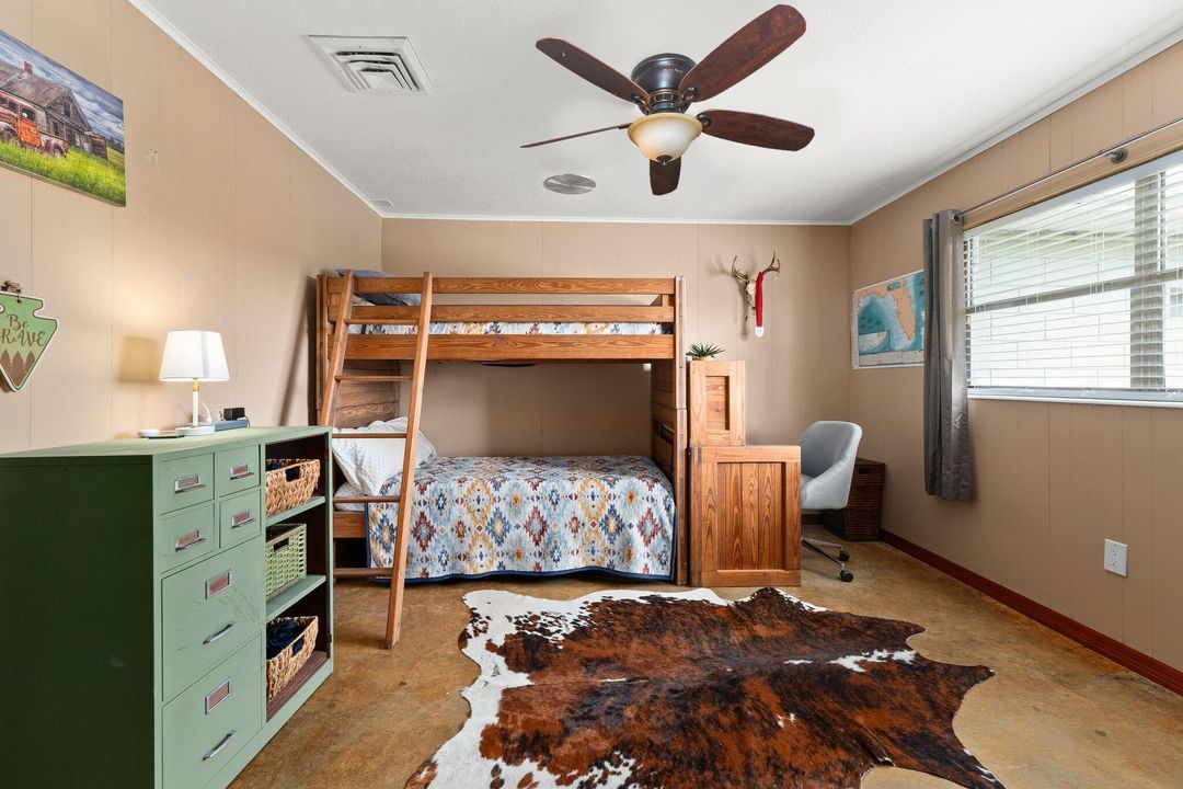 For Sale: $595,000 (5 beds, 3 baths, 3194 Square Feet)