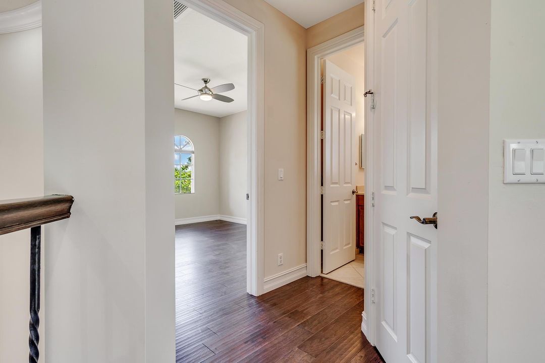 На продажу: $1,649,000 (5 спален, 5 ванн, 4708 Квадратных фут)