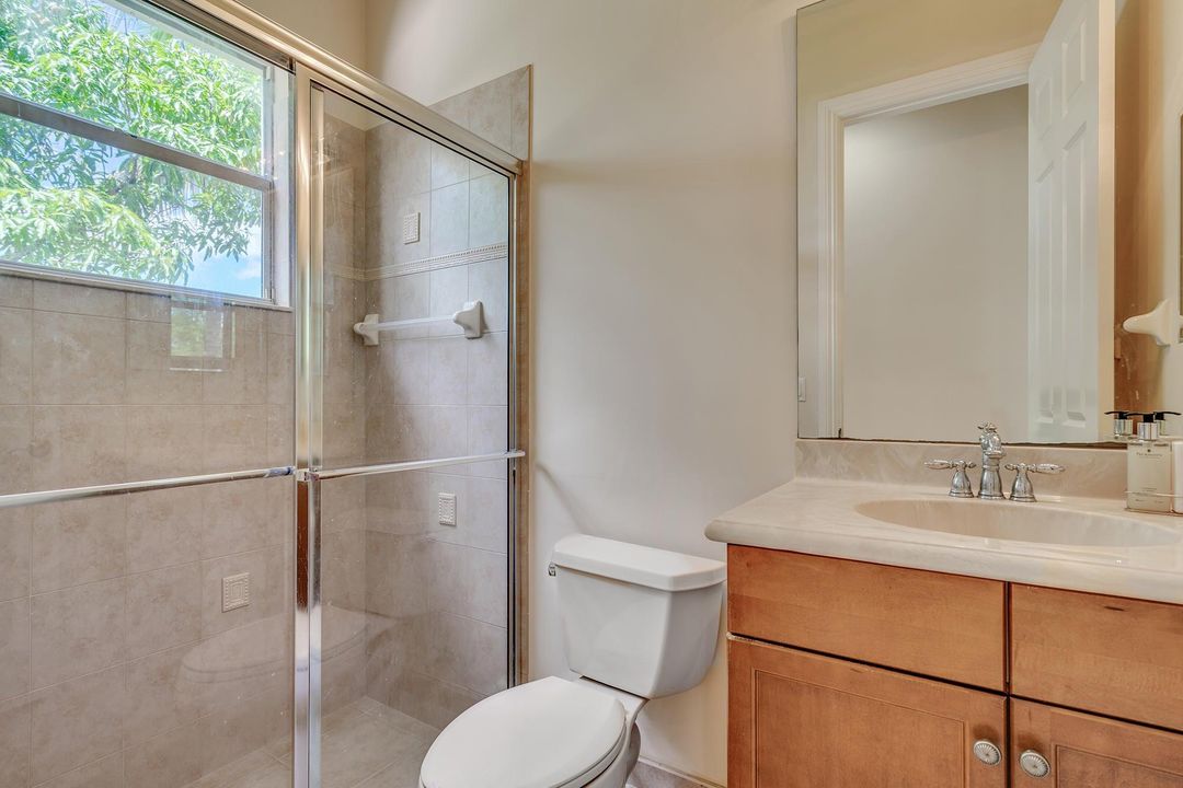 На продажу: $1,649,000 (5 спален, 5 ванн, 4708 Квадратных фут)