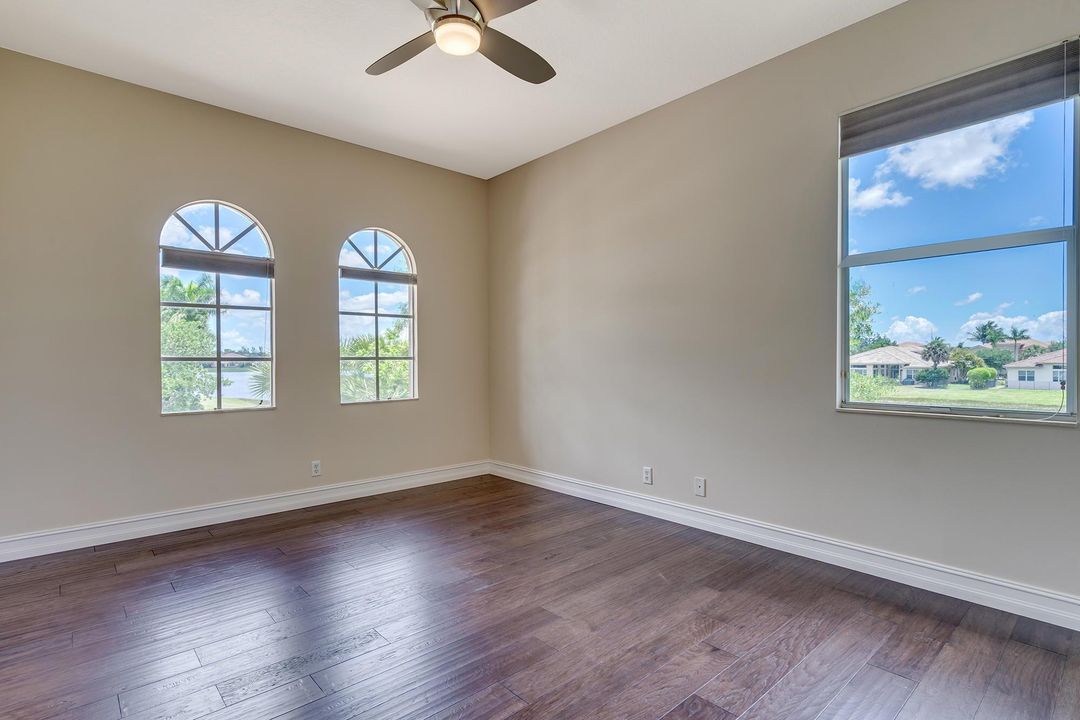 На продажу: $1,649,000 (5 спален, 5 ванн, 4708 Квадратных фут)