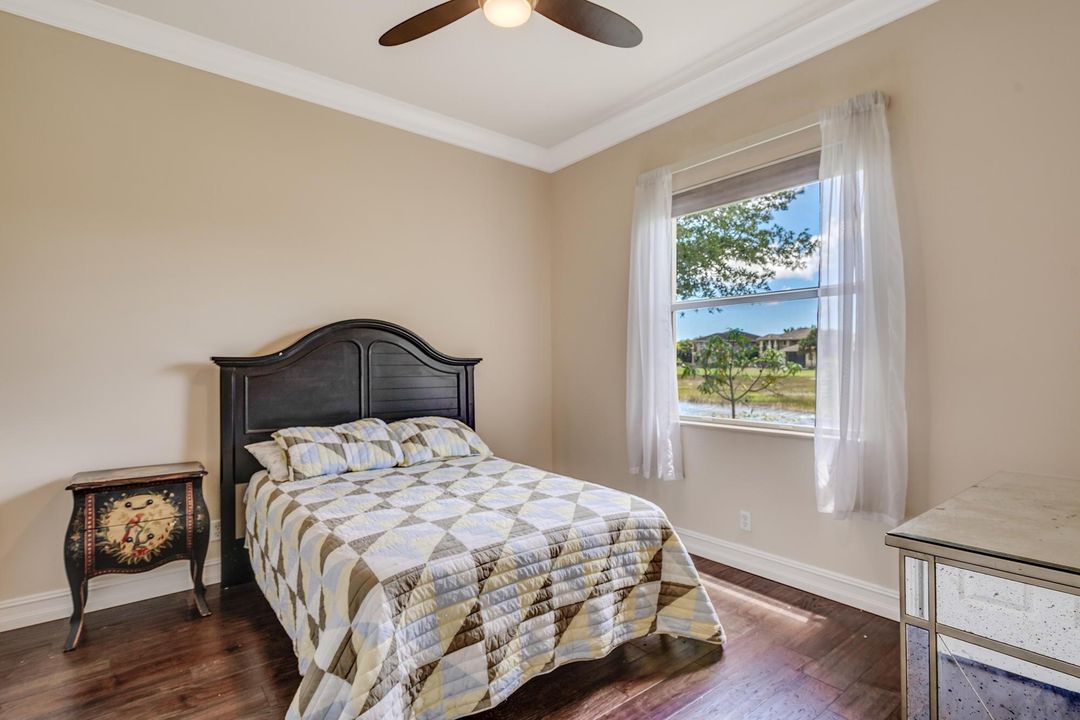 На продажу: $1,649,000 (5 спален, 5 ванн, 4708 Квадратных фут)