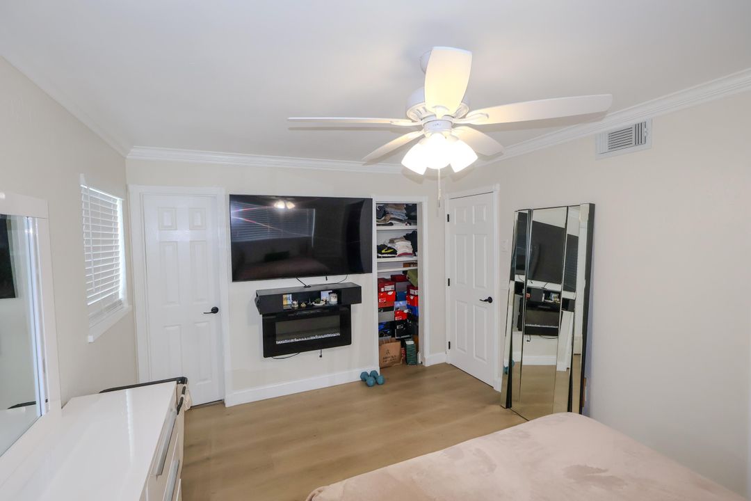 For Sale: $599,900 (4 beds, 2 baths, 1523 Square Feet)