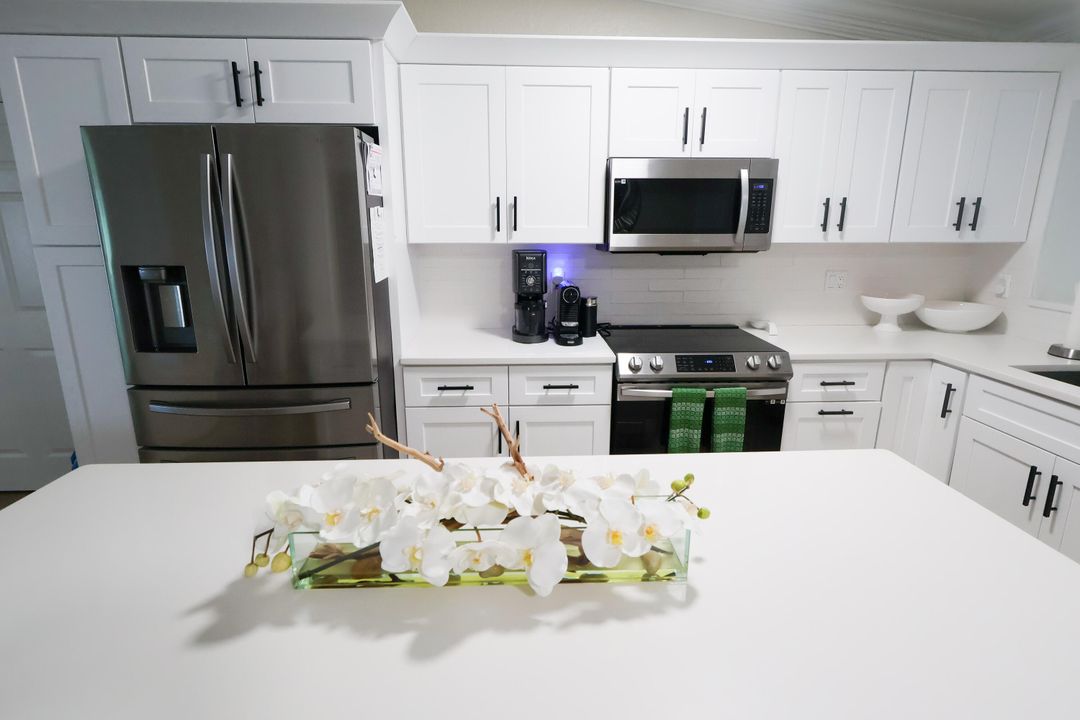 For Sale: $599,900 (4 beds, 2 baths, 1523 Square Feet)