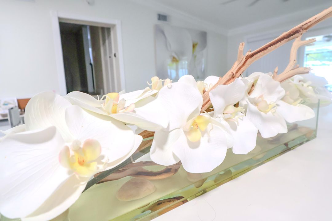 For Sale: $599,900 (4 beds, 2 baths, 1523 Square Feet)