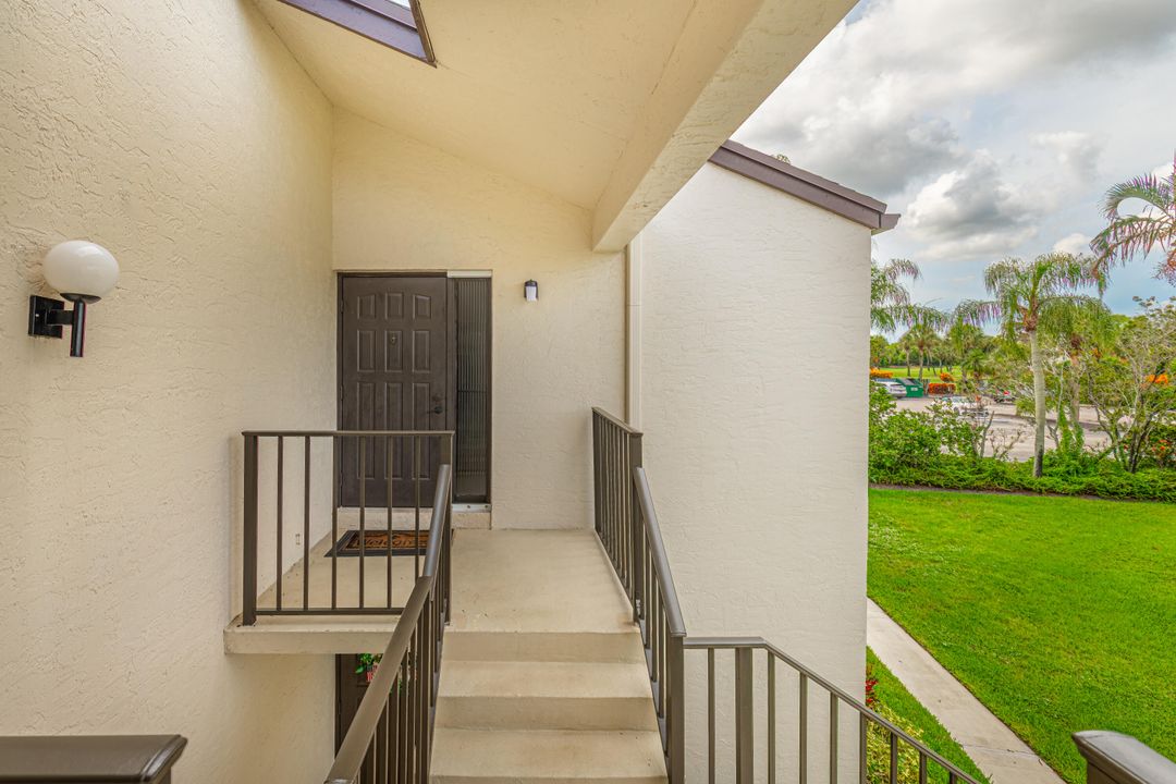 待售: $300,000 (2 贝兹, 2 浴室, 1306 平方英尺)