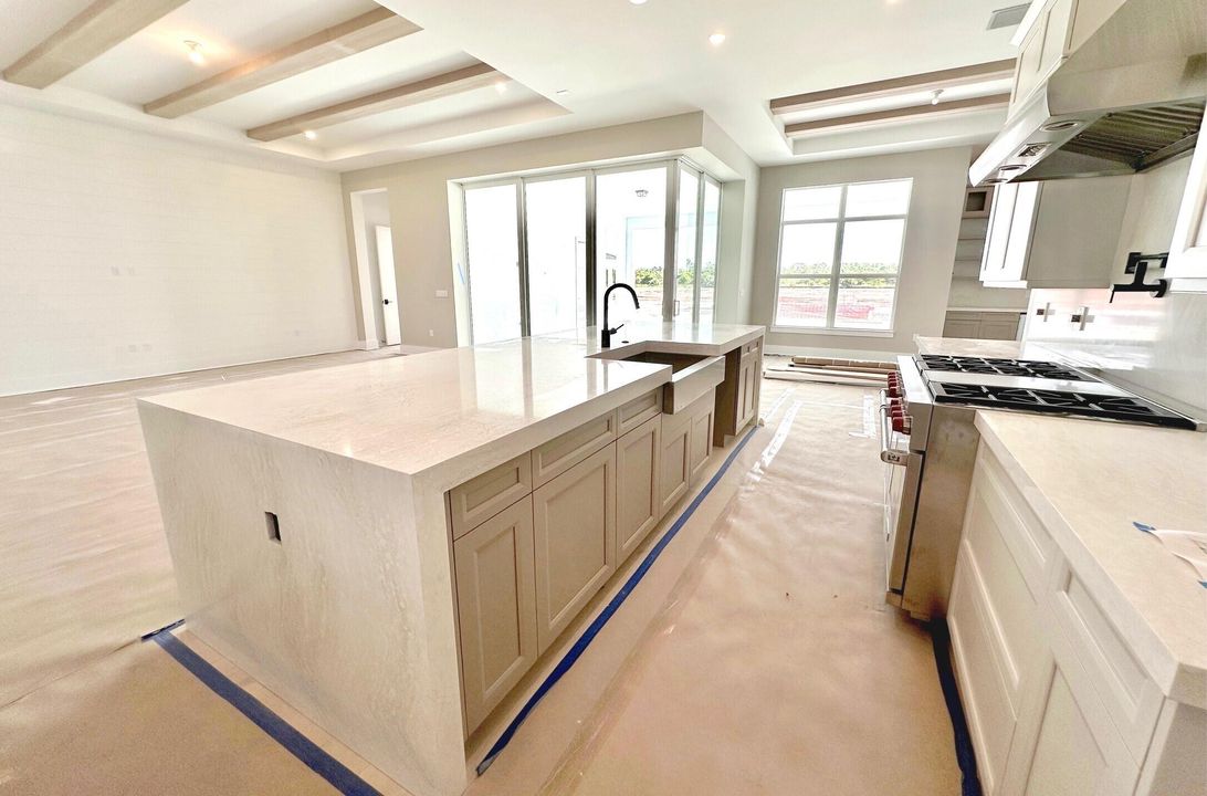 待售: $6,900,000 (5 贝兹, 6 浴室, 5481 平方英尺)