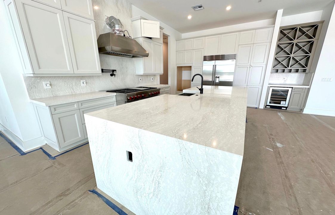 待售: $6,900,000 (5 贝兹, 6 浴室, 5481 平方英尺)