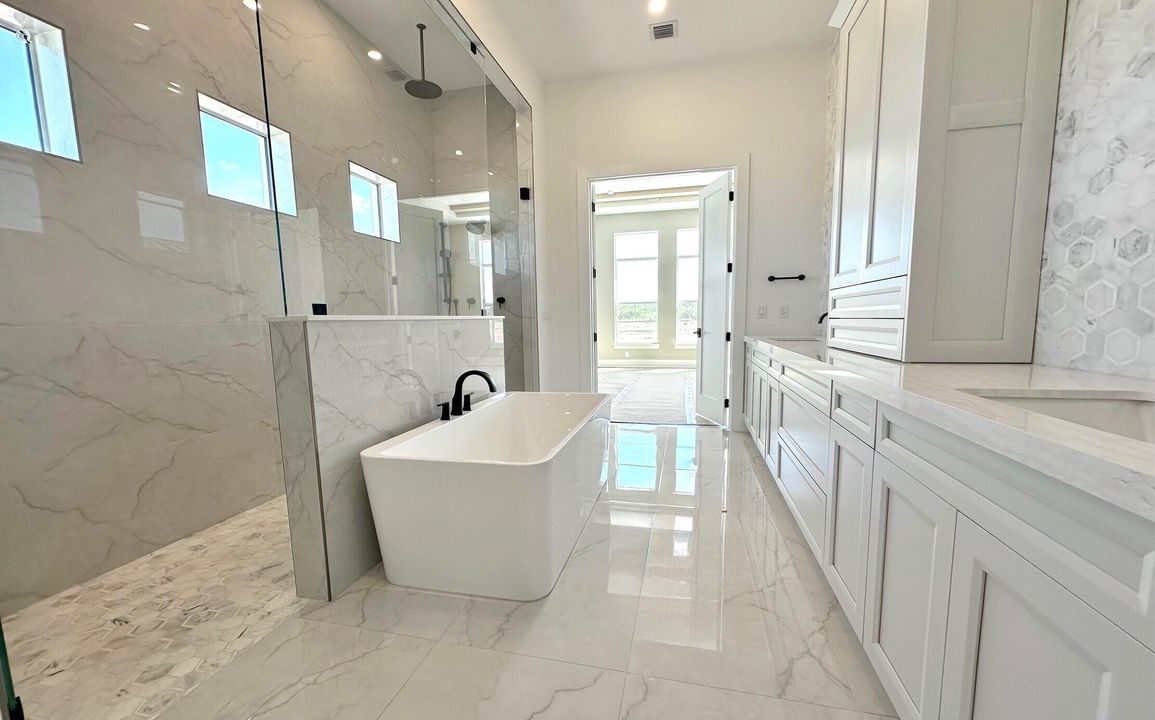 待售: $6,900,000 (5 贝兹, 6 浴室, 5481 平方英尺)