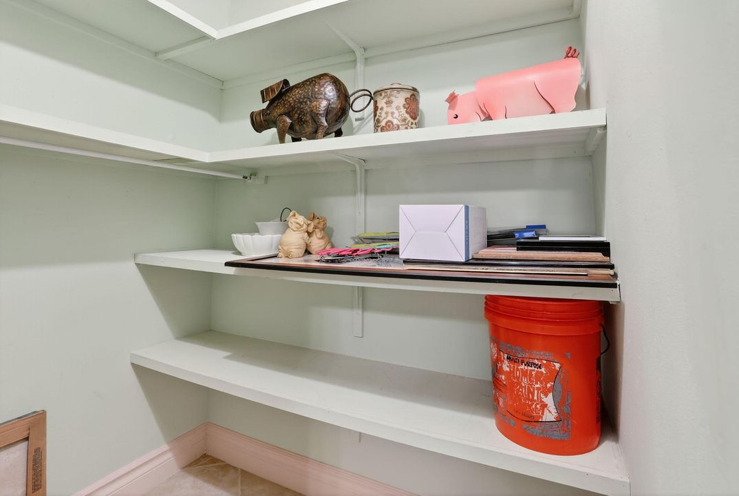 En Venta: $219,000 (2 camas, 2 baños, 975 Pies cuadrados)